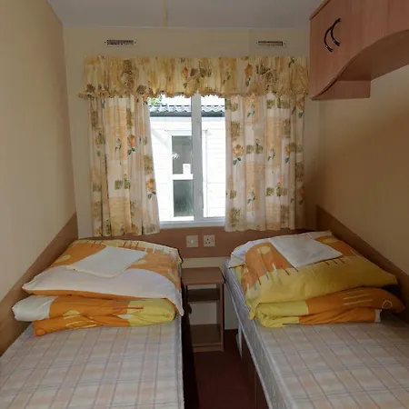 Camping Holiday Lodge *